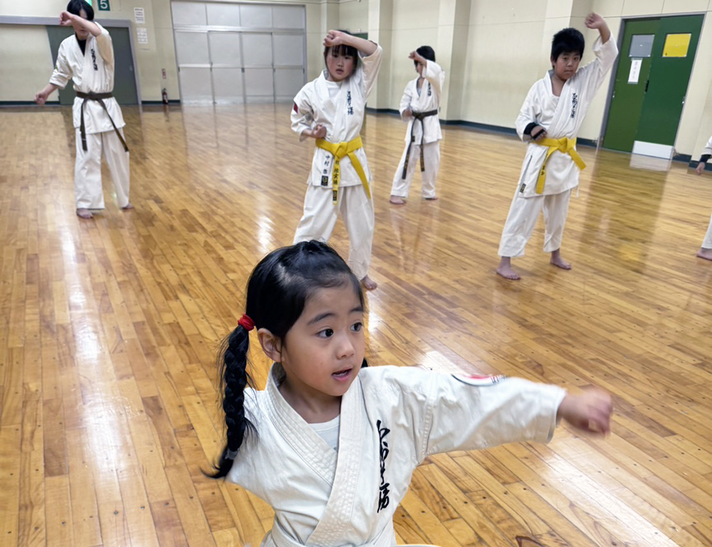 【金沢支部】額道場（額中学校体育館）